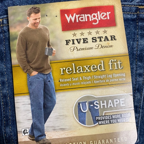 NWT WRANGLER U- SHAPE 5 STAR RELAXED FIT JEANS - Picture 3 of 10